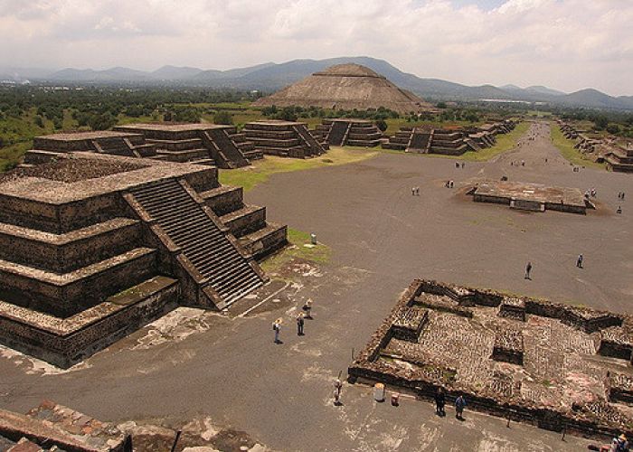 Teotihuacán, vista desde la Pirámide de la Luna (Foto: flickr wnhsl). 