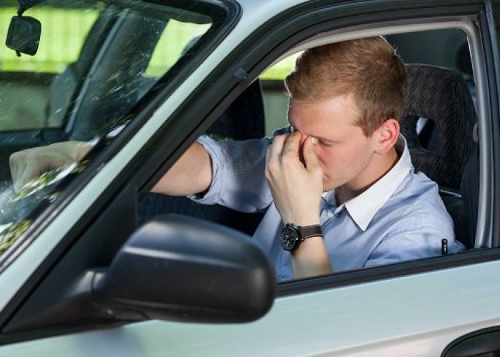 Manejar con más de 20 horas despierto, según expertos, es como conducir bajo una concentración de alcohol en la sangre de 0.08 (Foto: DGTes).