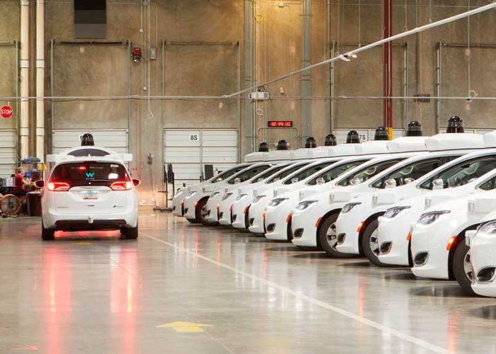 Waymo ya cuenta con programas de prueba para sus vehículos autónomos en 25 ciudades de Estados Unidos (Foto:@Waymo)