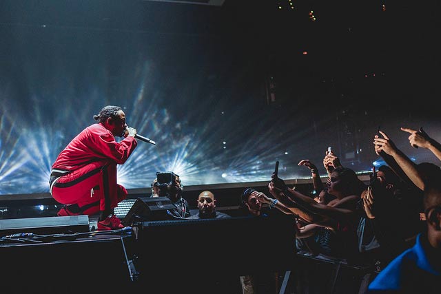 Kendrick Lamar en su tour DAMN, en Boston, EU. Foto: Kenny Sun / algunos derechos reservados. 