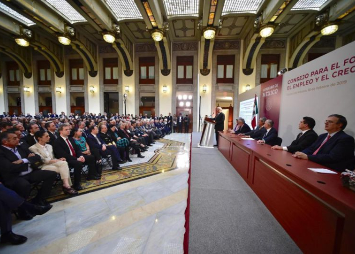 El Presidente López Obrador presenta ante los empresarios el Consejo para el Fomento a la Inversión el 18 de febrero en Palacio Nacional (Foto: Presidencia de la República)
